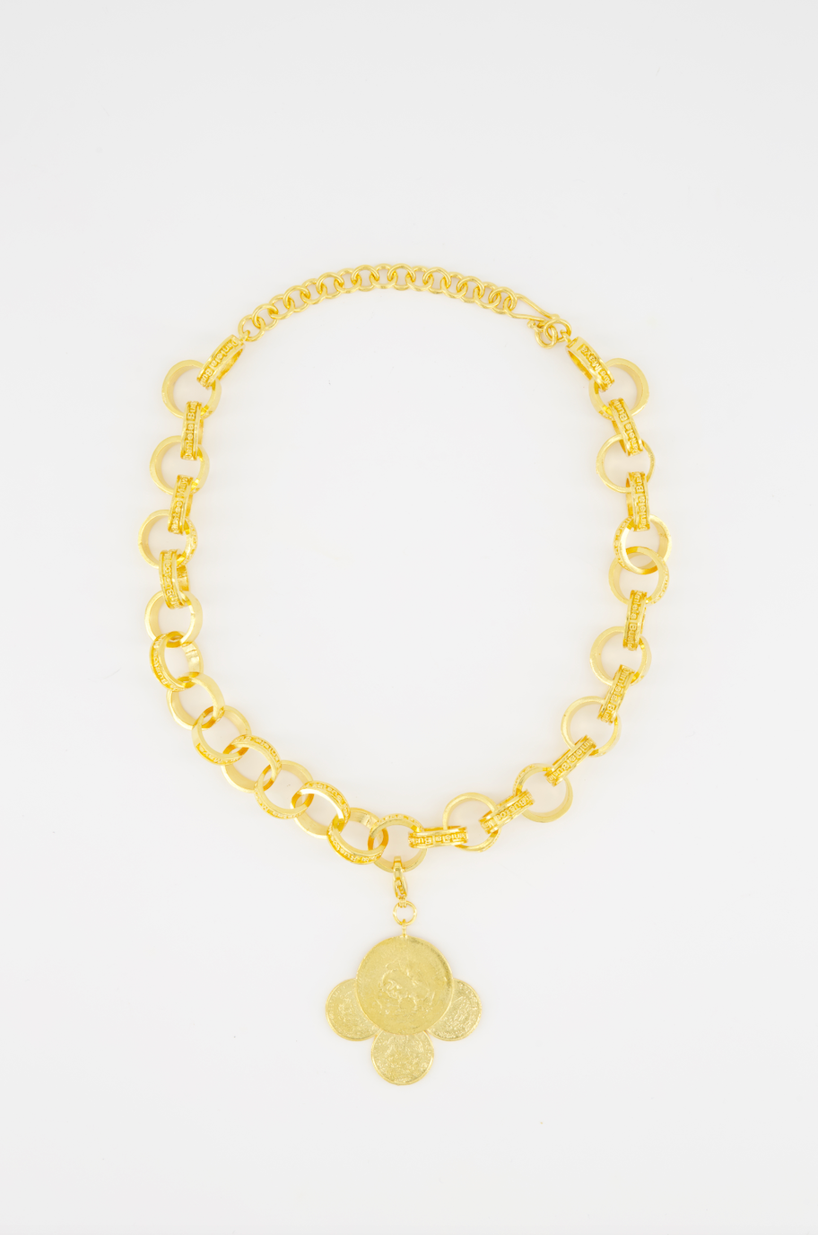 CHARM TREBOL - Daniela Bustos Maya