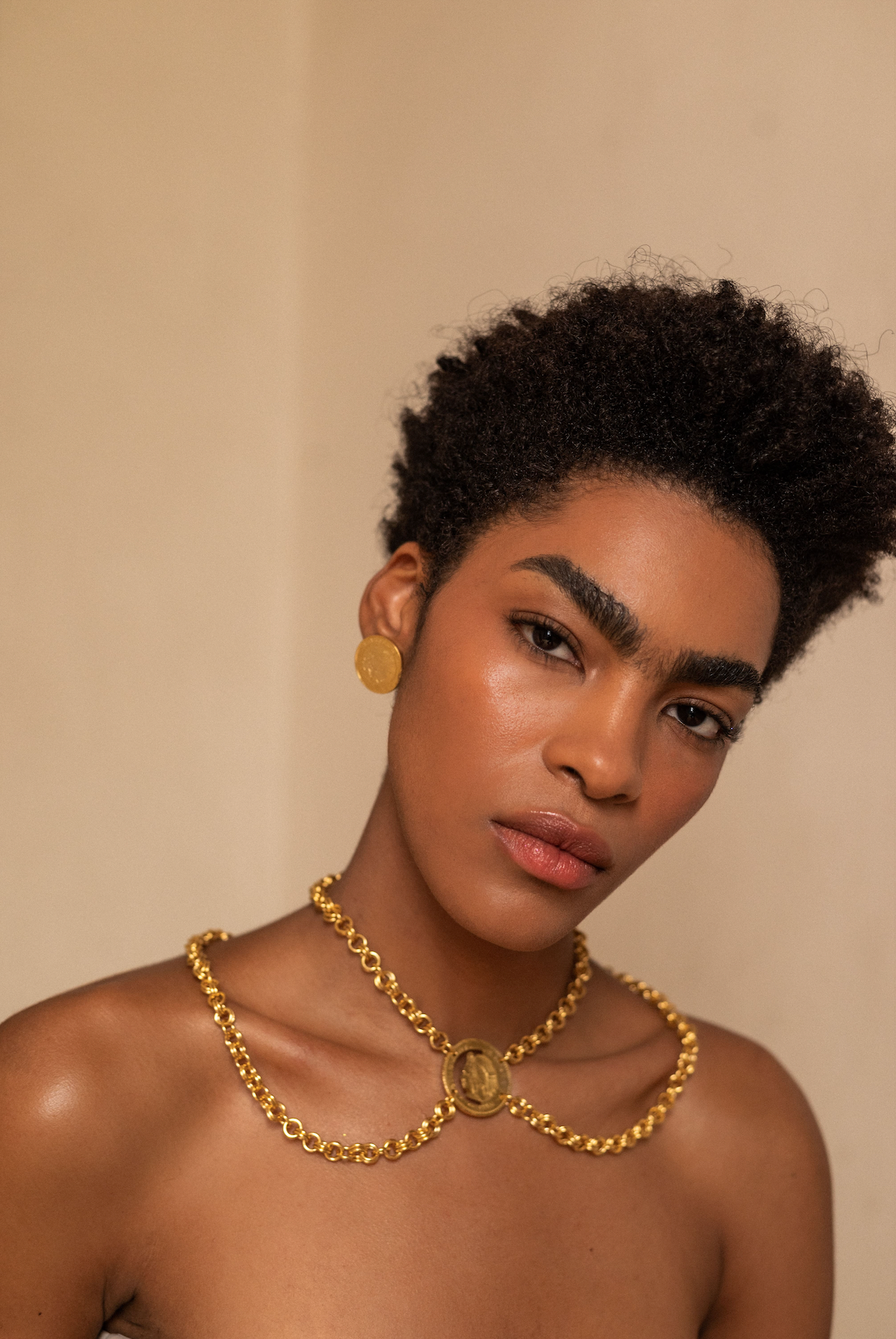 COLLAR LEO - Daniela Bustos Maya