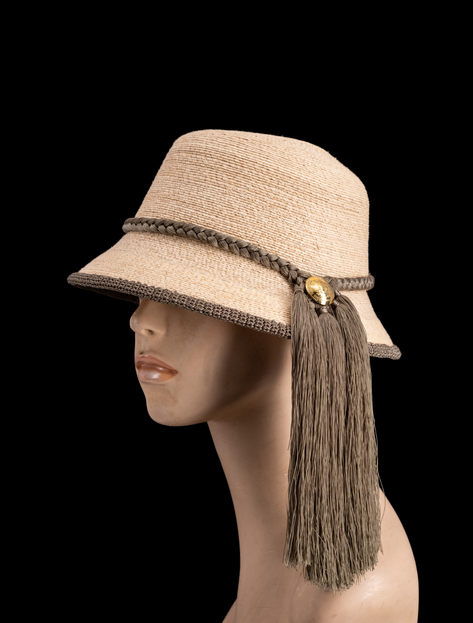 BUCKET ICARO - Daniela Bustos Maya