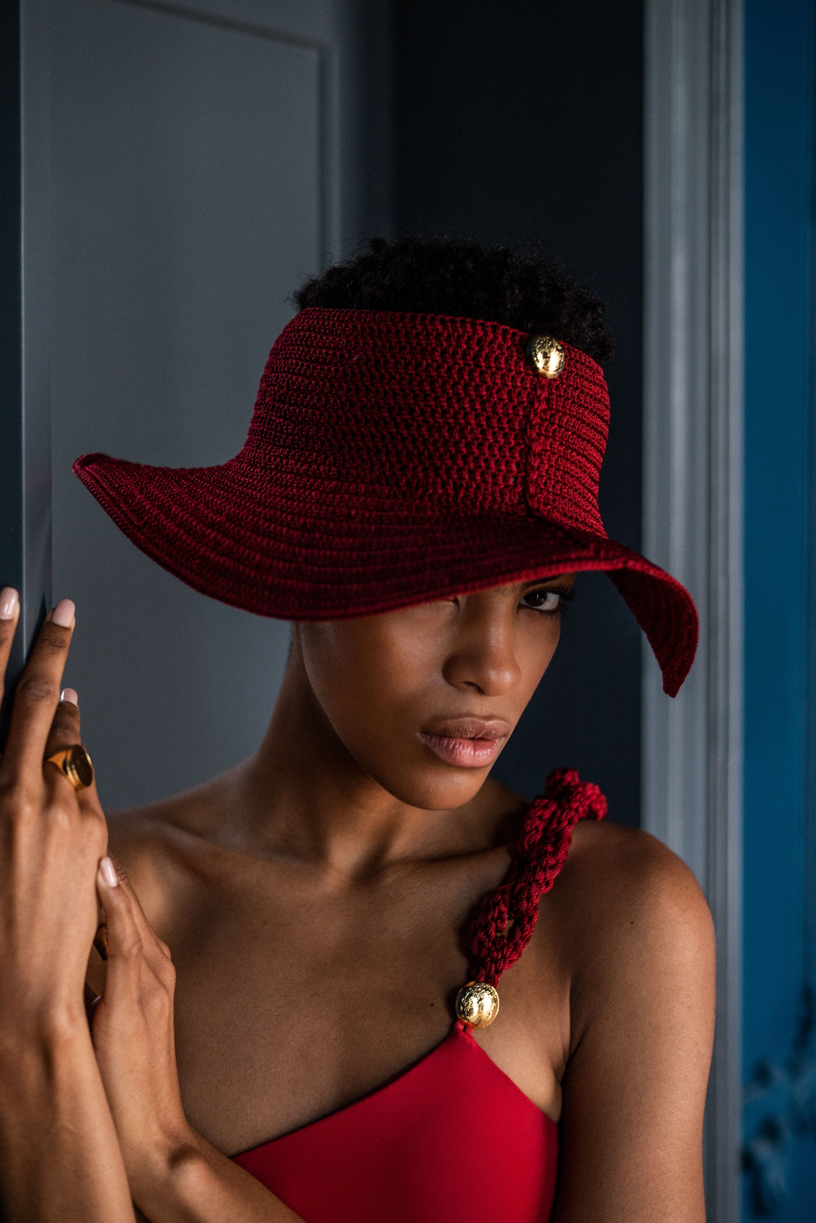 Collar sombrero - Daniela Bustos Maya