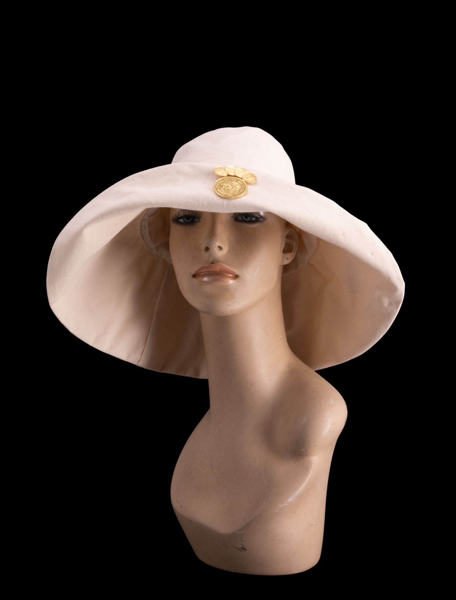 BUCKET NIDO DE ÁGUILAS - Daniela Bustos Maya